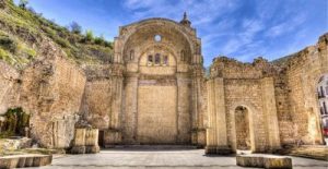 Lee más sobre el artículo Ruinas de la Iglesia de Santa María de Cazorla